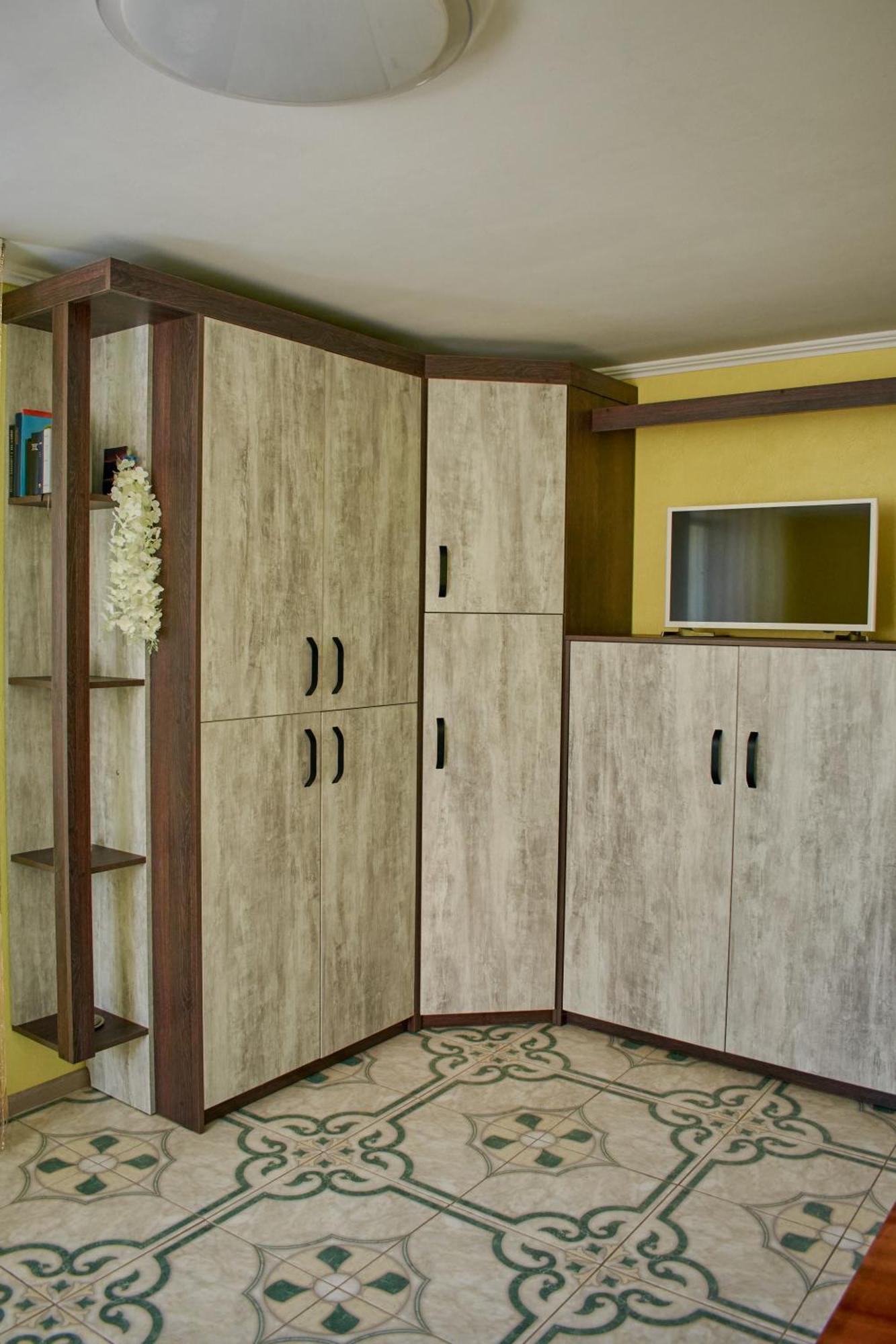 Vacation Home Lubov Kamjanets-Podilsky Buitenkant foto